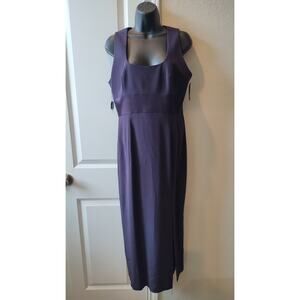 NWT Tahari Plum Straight Dress with Square Neckline size 10.